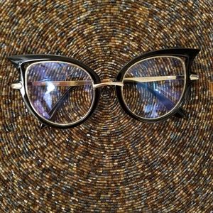 Cat Eyed Fashion Glasses